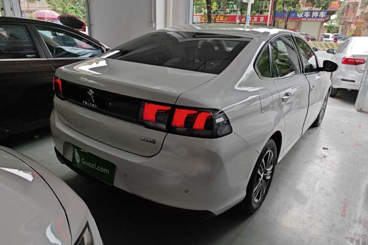 Used Peugeot 308 2018 1.6L Automatic Luxury Edition Rear Right 45 Deg