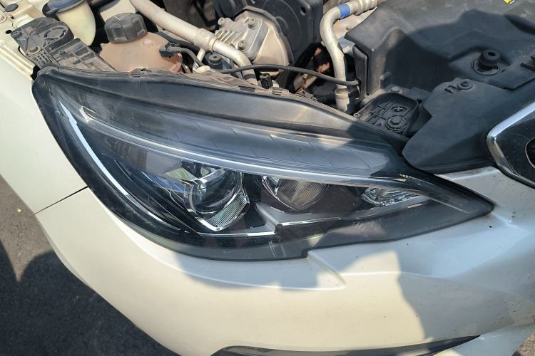 Used Peugeot 308 2018 1.6L Automatic Luxury Edition Right Front Headlight