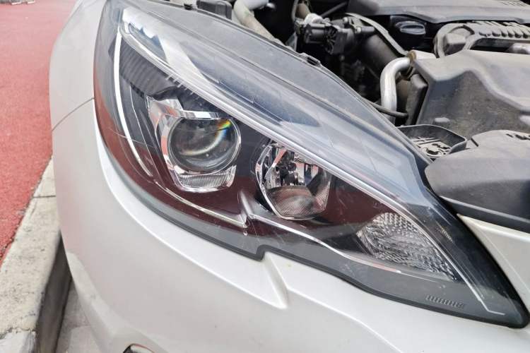 Used Peugeot 308 2018 230THP Automatic Luxury Edition Right Front Headlight