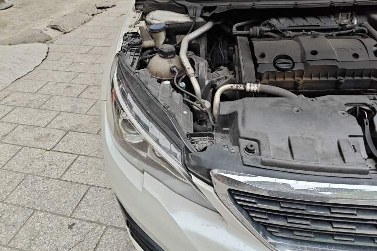 Used Peugeot 308 2018 1.6L Automatic Fashion Edition Right Front Headlight