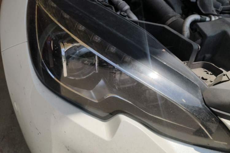 Used Peugeot 308 2018 350THP Automatic Prestige Edition Right Front Headlight
