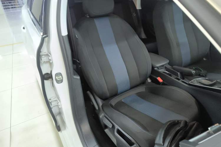 Used Peugeot 308 2018 1.6L Automatic Luxury Edition Right Front Seat
