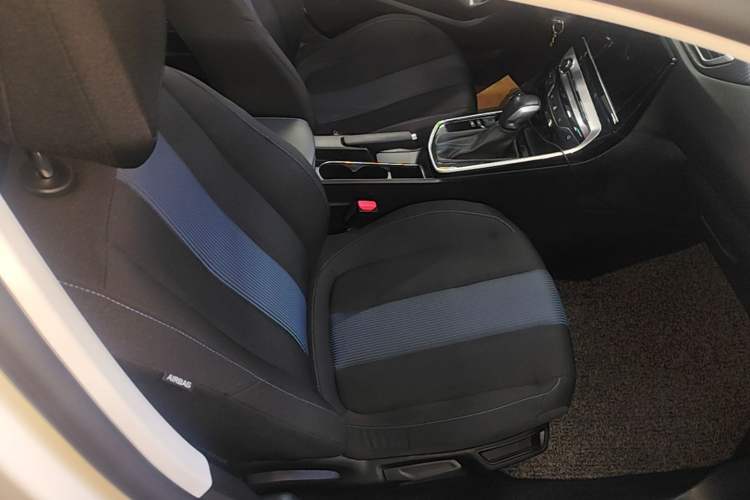 Used Peugeot 308 2018 1.6L Automatic Luxury Edition Right Front Seat