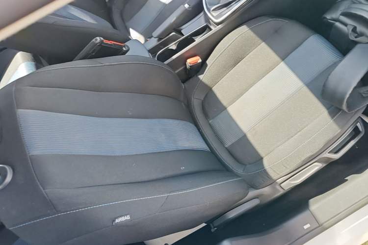 Used Peugeot 308 2018 1.6L Automatic Luxury Edition Right Front Seat