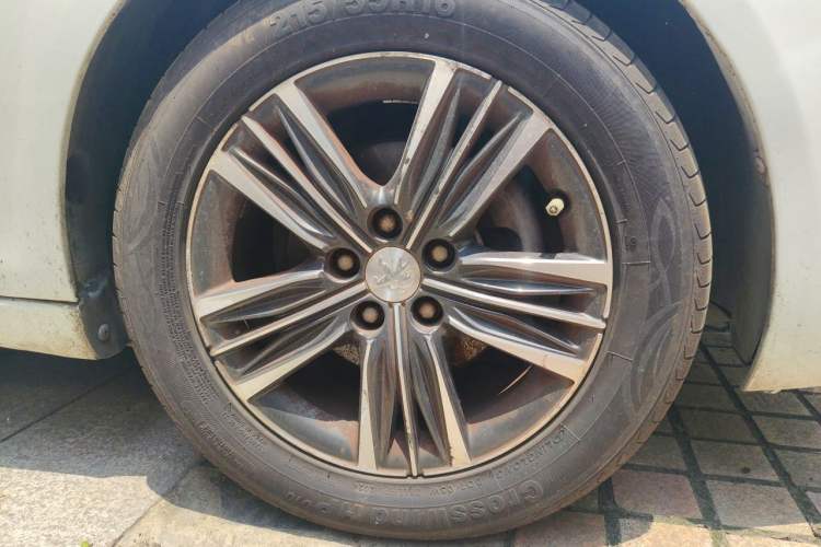 Used Peugeot 308 2018 1.6L Manual Fashion Edition Right Front Wheel Hub