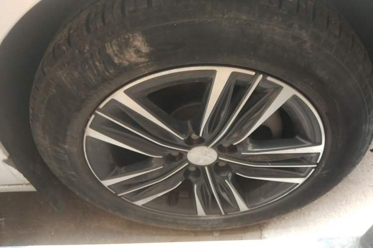 Used Peugeot 308 2018 1.6L Manual Fashion Edition Right Front Wheel Hub