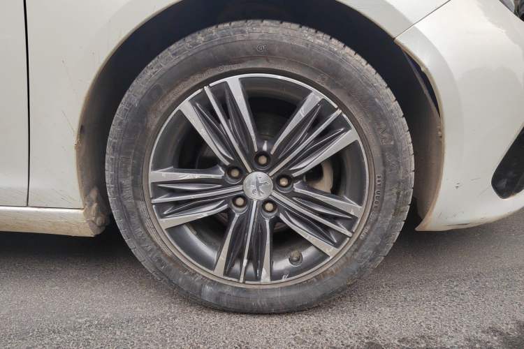 Used Peugeot 308 2018 1.6L Manual Fashion Edition Right Front Wheel Hub