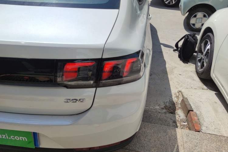 Used Peugeot 308 2018 1.6L Manual Fashion Edition Right Rear Taillight