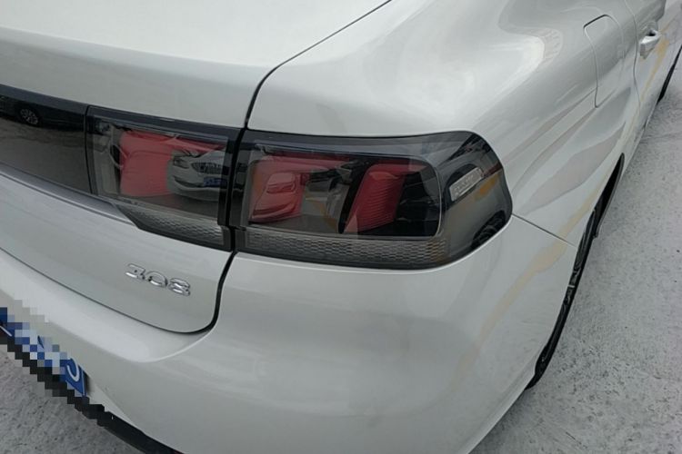 Used Peugeot 308 2018 1.6L Automatic Luxury Edition Right Rear Taillight