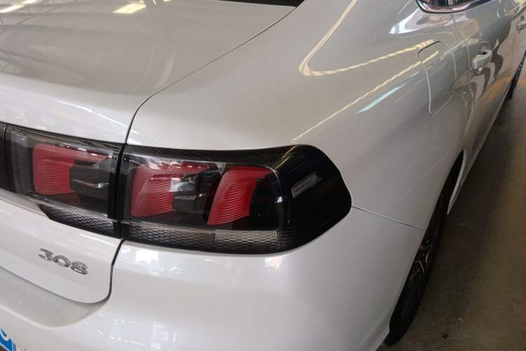 Used Peugeot 308 2018 1.6L Automatic Luxury Edition Right Rear Taillight