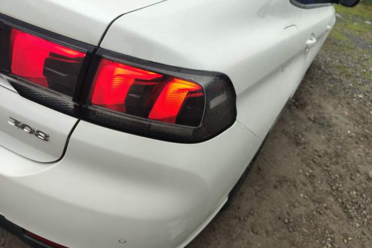 Used Peugeot 308 2018 1.6L Automatic Luxury Edition Right Rear Taillight