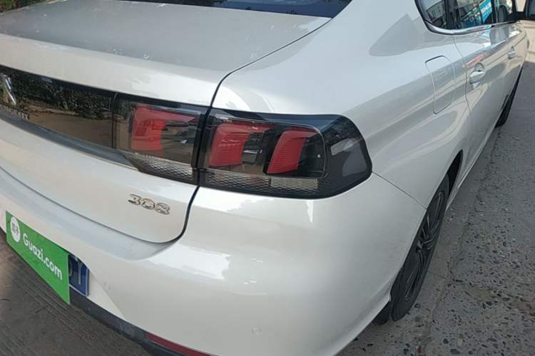 Used Peugeot 308 2018 1.6L Automatic Luxury Edition Right Rear Taillight
