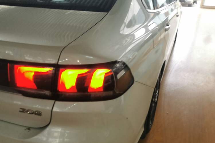 Used Peugeot 308 2018 1.6L Automatic Luxury Edition Right Rear Taillight
