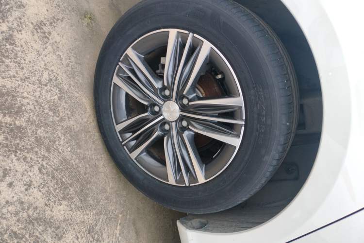 Used Peugeot 308 2018 230THP Automatic Luxury Edition Right Rear Wheel Hub