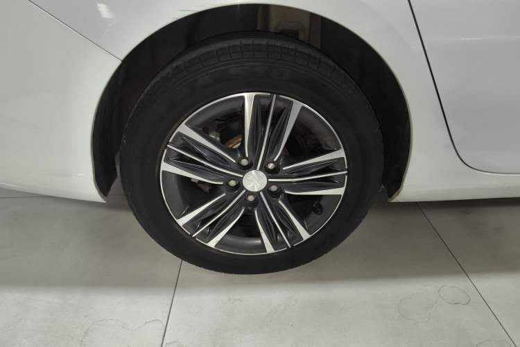 Used Peugeot 308 2018 1.6L Automatic Luxury Edition Right Rear Wheel Hub