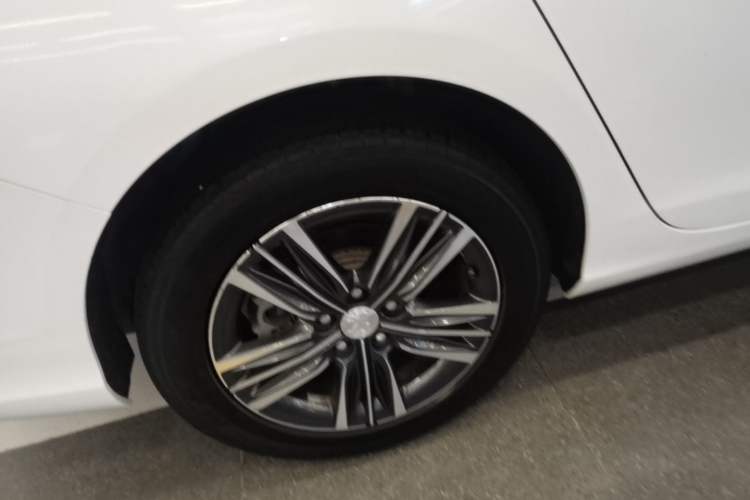 Used Peugeot 308 2018 1.6L Manual Fashion Edition Right Rear Wheel Hub