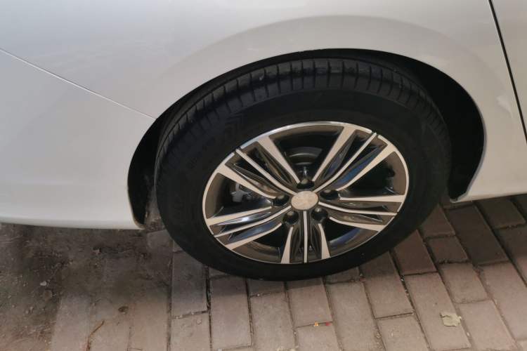 Used Peugeot 308 2018 1.6L Automatic Luxury Edition Right Rear Wheel Hub