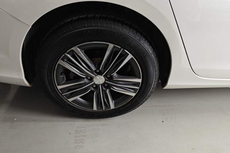 Used Peugeot 308 2018 1.6L Automatic Luxury Edition Right Rear Wheel Hub