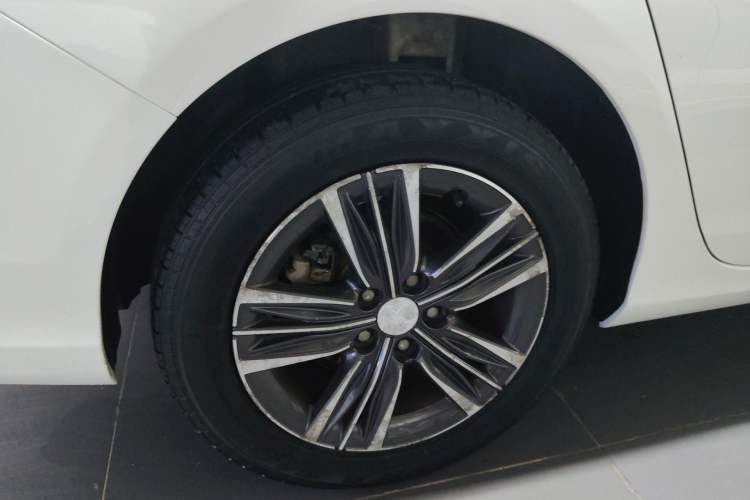 Used Peugeot 308 2018 1.6L Automatic Luxury Edition Right Rear Wheel Hub