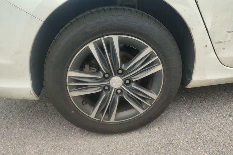 Used Peugeot 308 2018 1.6L Manual Fashion Edition Right Rear Wheel Hub