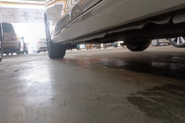Used Peugeot 308 2018 1.6L Automatic Luxury Edition Right Side Sill