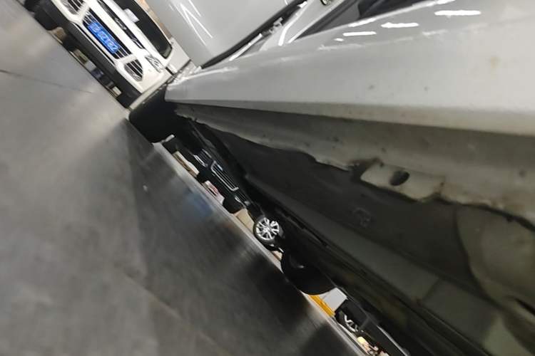 Used Peugeot 308 2018 230THP Automatic Luxury Edition Right Side Sill