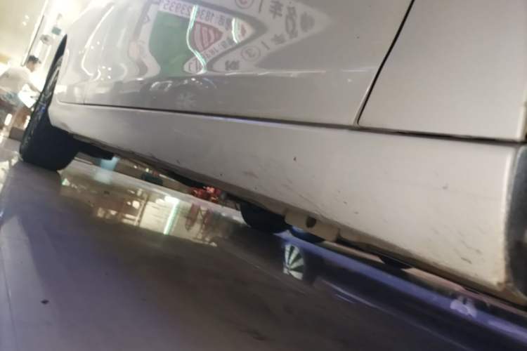 Used Peugeot 308 2018 1.6L Automatic Luxury Edition Right Side Sill