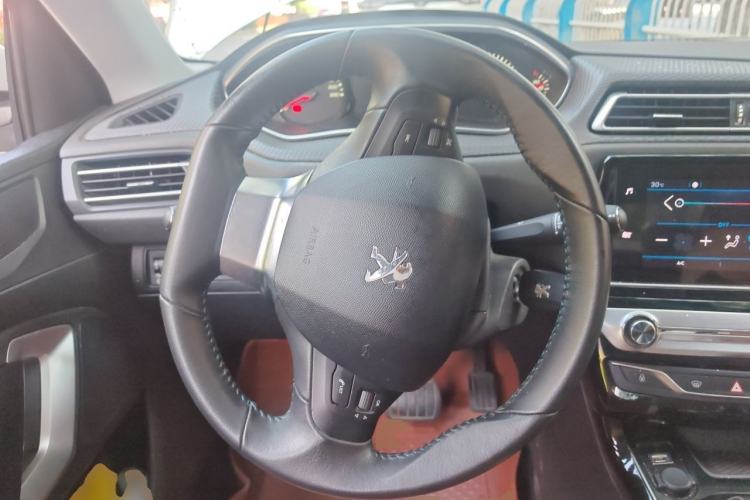 Used Peugeot 308 2018 230THP Automatic Luxury Edition Steering Wheel