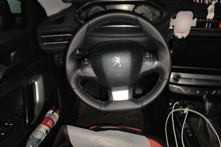 Used Peugeot 308 2018 1.6L Automatic Luxury Edition Steering Wheel