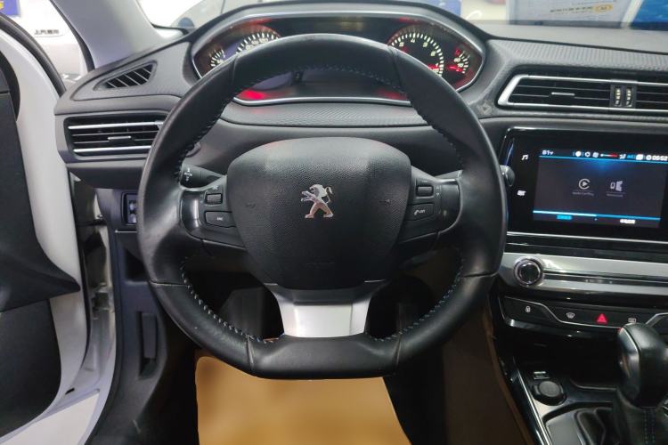 Used Peugeot 308 2018 1.6L Automatic Luxury Edition Steering Wheel