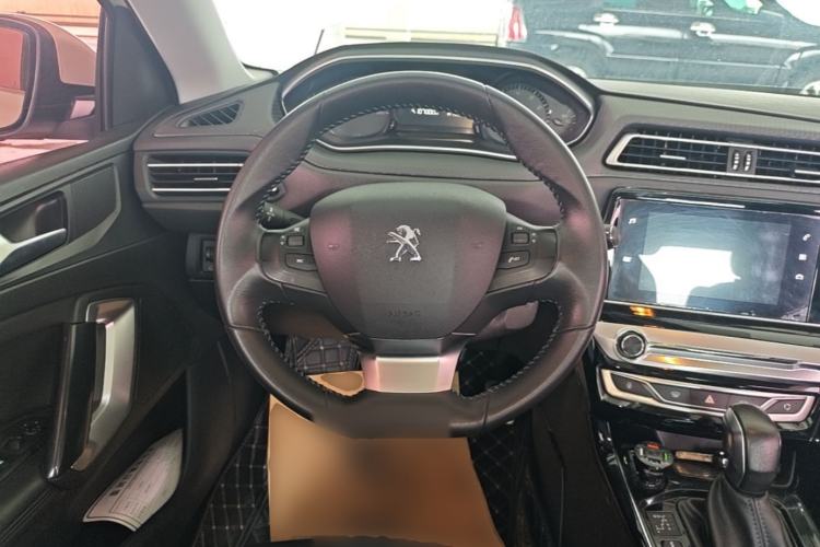 Used Peugeot 308 2018 1.6L Automatic Luxury Edition Steering Wheel
