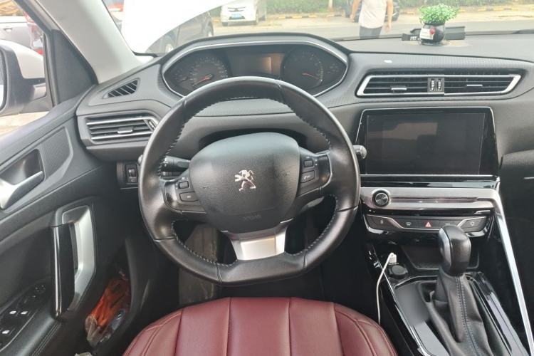Used Peugeot 308 2018 1.6L Automatic Luxury Edition Steering Wheel