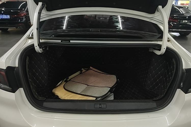 Used Peugeot 308 2018 230THP Automatic Luxury Edition Trunk