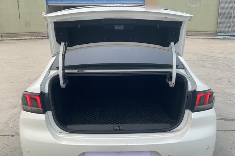 Used Peugeot 308 2018 1.6L Manual Fashion Edition Trunk