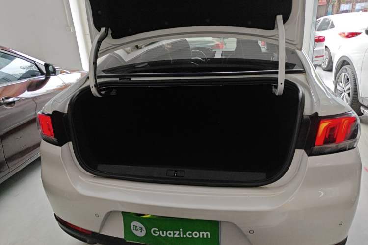 Used Peugeot 308 2018 1.6L Automatic Luxury Edition Trunk