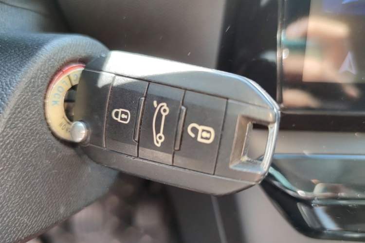 Used Peugeot 308 2018 1.6L Manual Fashion Edition Vehicle Key
