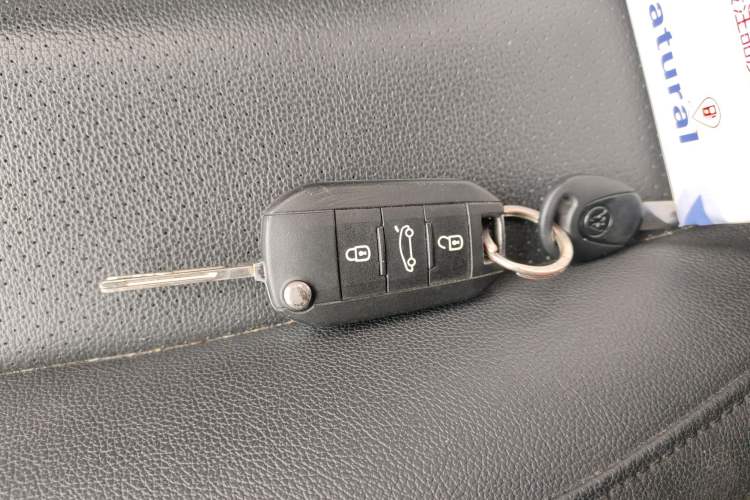 Used Peugeot 308 2018 1.6L Automatic Luxury Edition Vehicle Key