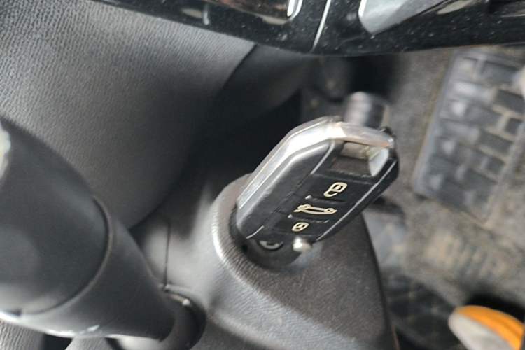 Used Peugeot 308 2018 1.6L Automatic Luxury Edition Vehicle Key