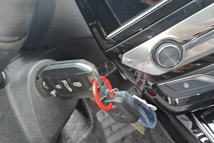 Used Peugeot 308 2018 1.6L Automatic Luxury Edition Vehicle Key