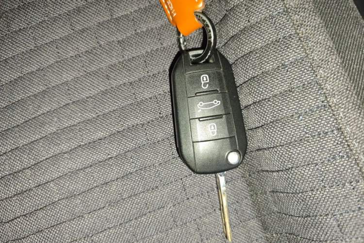 Used Peugeot 308 2018 1.6L Automatic Fashion Edition Vehicle Key