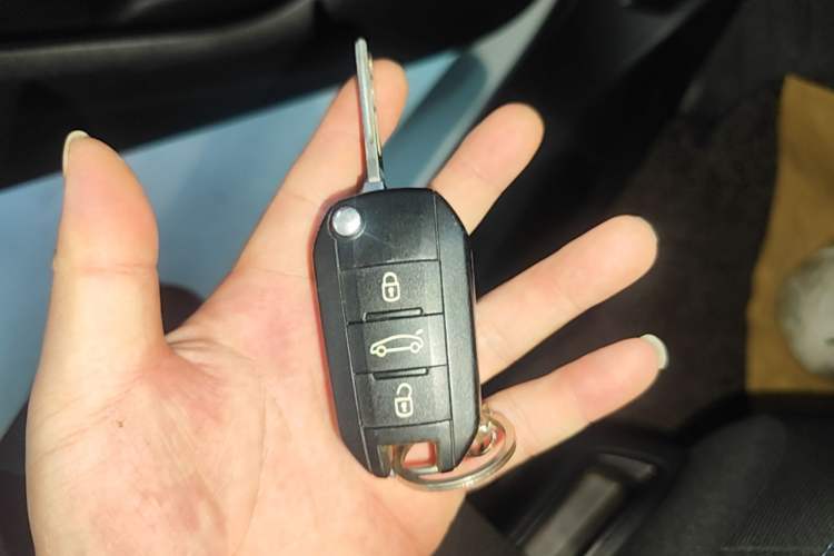 Used Peugeot 308 2018 1.6L Automatic Luxury Edition Vehicle Key