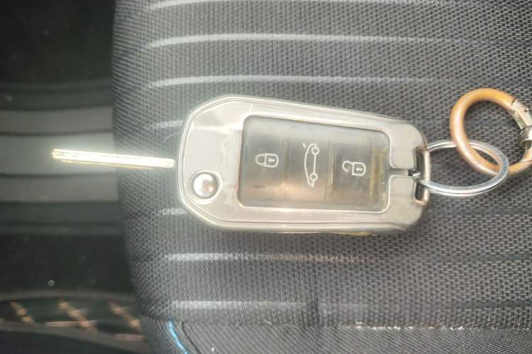 Used Peugeot 308 2018 1.6L Manual Fashion Edition Vehicle Key