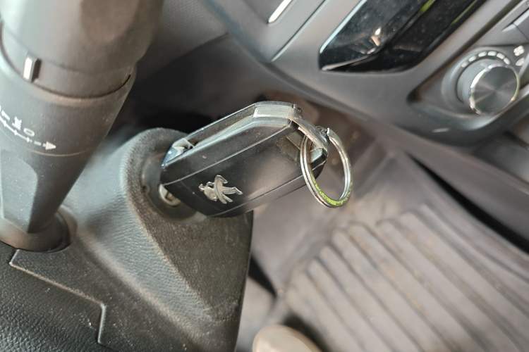 Used Peugeot 308 2018 1.6L Automatic Fashion Edition Vehicle Key