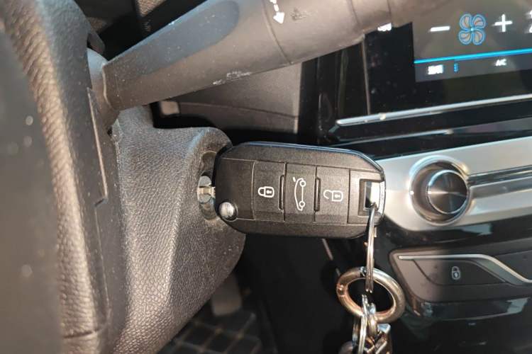 Used Peugeot 308 2018 1.6L Automatic Luxury Edition Vehicle Key