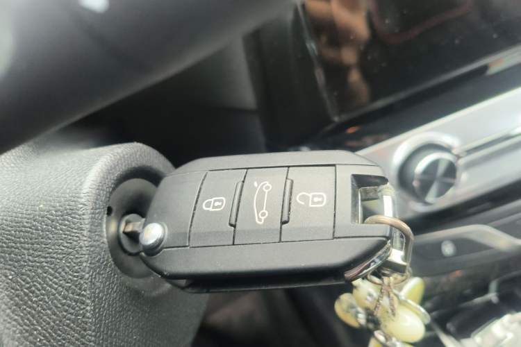 Used Peugeot 308 2018 1.6L Automatic Luxury Edition Vehicle Key