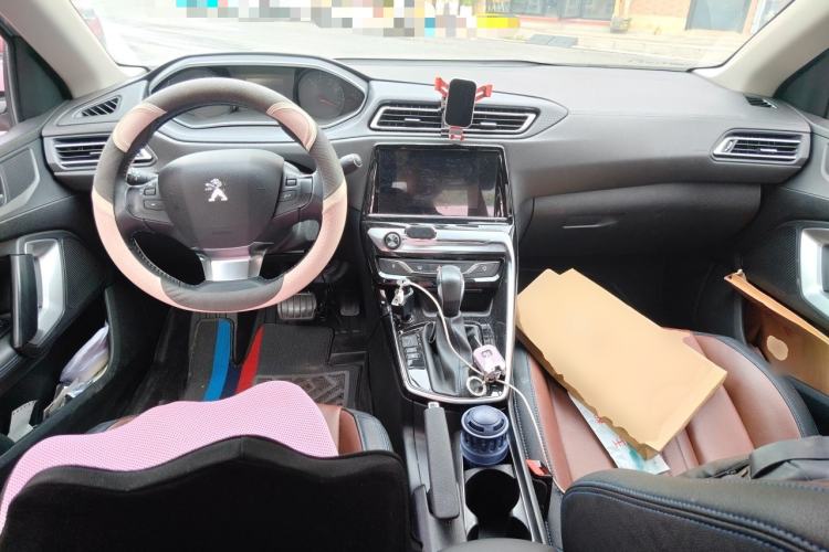 Used Peugeot 308 2019 1.6L Automatic Luxury Version China V Standard Center Console