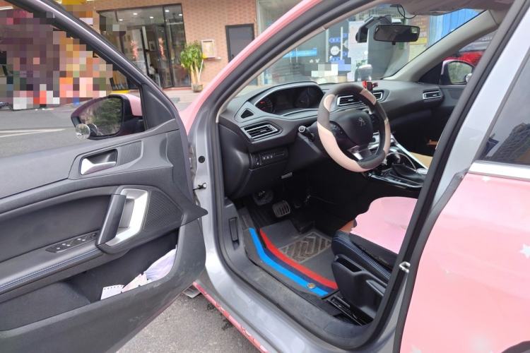 Used Peugeot 308 2019 1.6L Automatic Luxury Version China V Standard Driver Seat