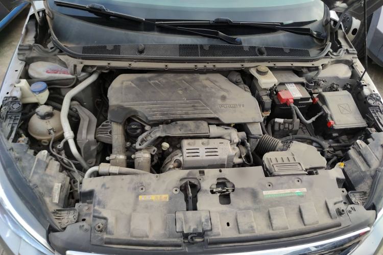 Used Peugeot 308 2019 230THP Automatic Luxury Edition China VI Standard Engine Bay