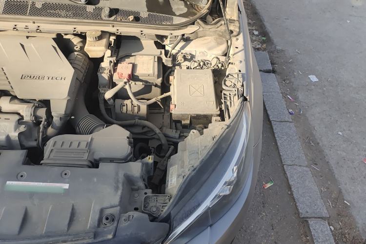 Used Peugeot 308 2019 230THP Automatic Luxury Edition China VI Standard Engine Bay Left