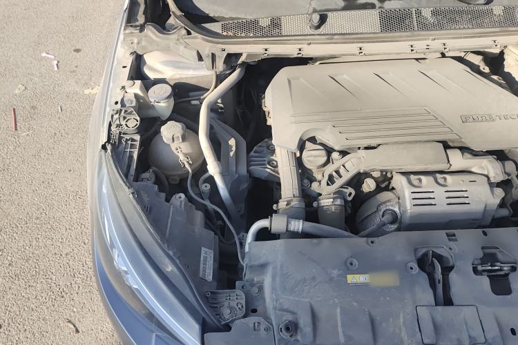 Used Peugeot 308 2019 230THP Automatic Luxury Edition China VI Standard Engine Bay Right